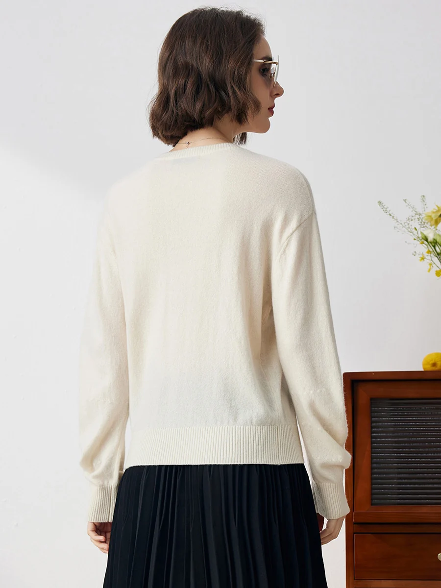 100% Cashmere Women's Floral Knit Sweater - Image 11