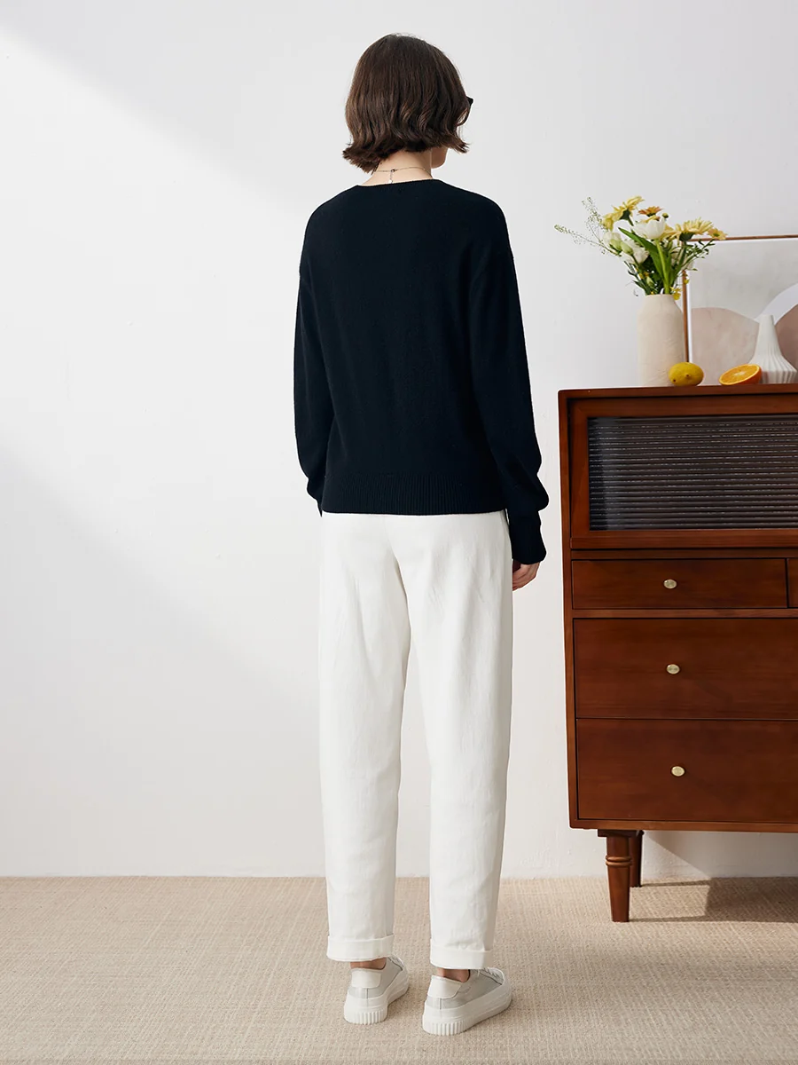 100% Cashmere Women's Floral Knit Sweater - Image 3
