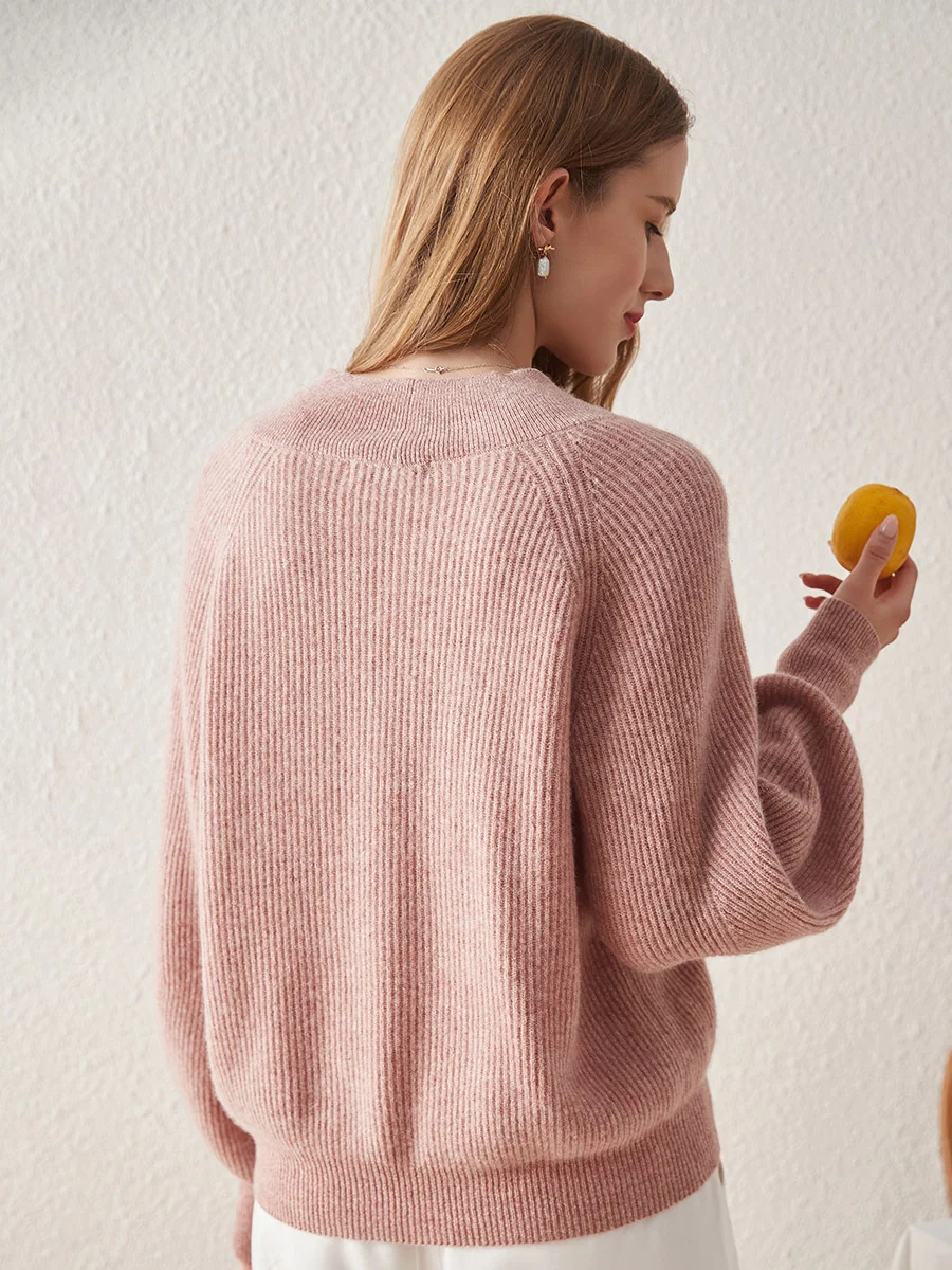 100% Cashmere Women's Lantern Sleeve V-Neck Knit Sweater - Image 11