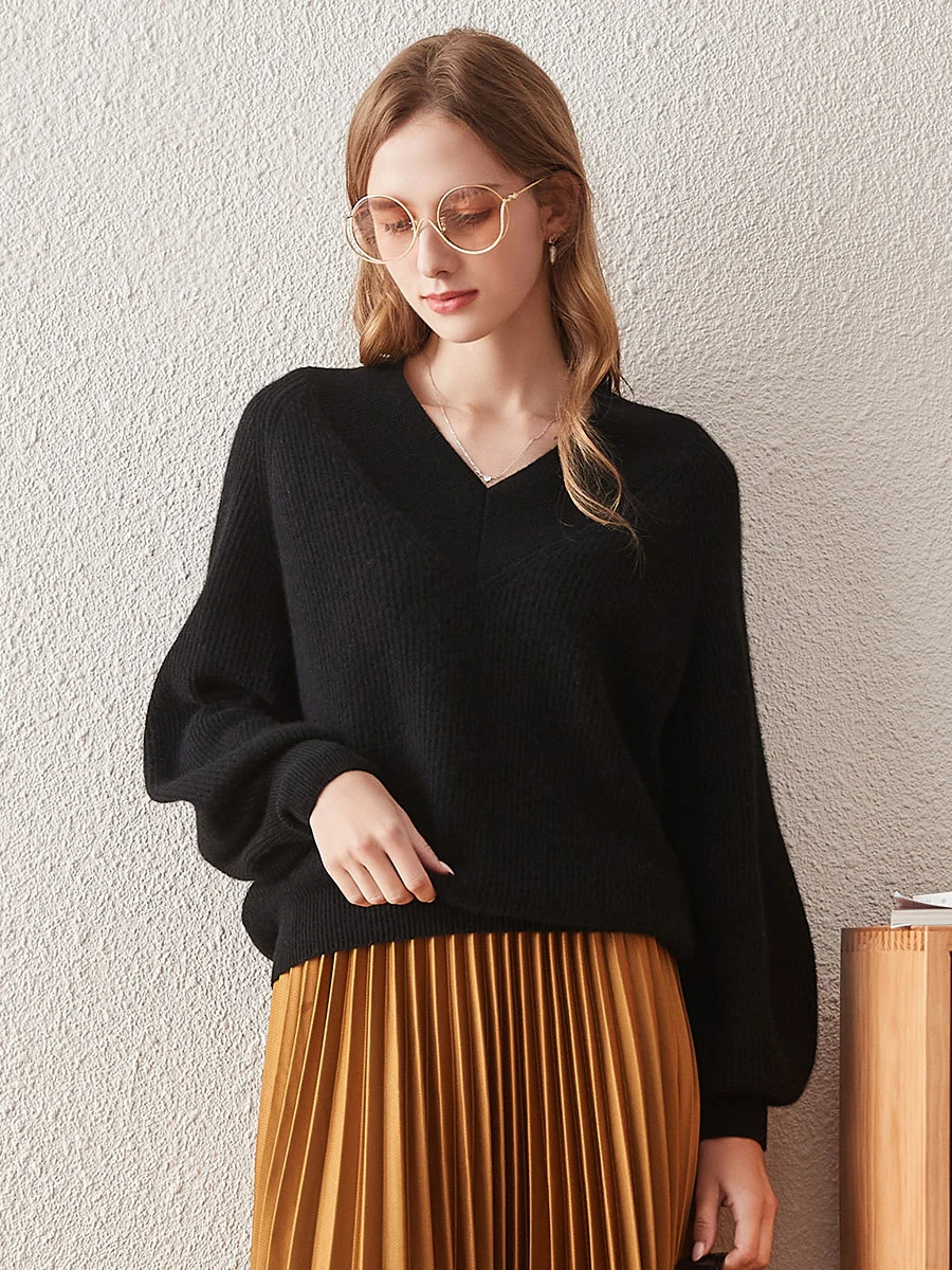 100% Cashmere Women's Lantern Sleeve V-Neck Knit Sweater - Image 13