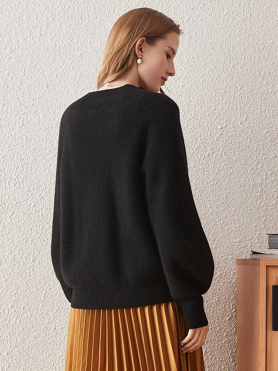 100% Cashmere Women's Lantern Sleeve V-Neck Knit Sweater - Image 14