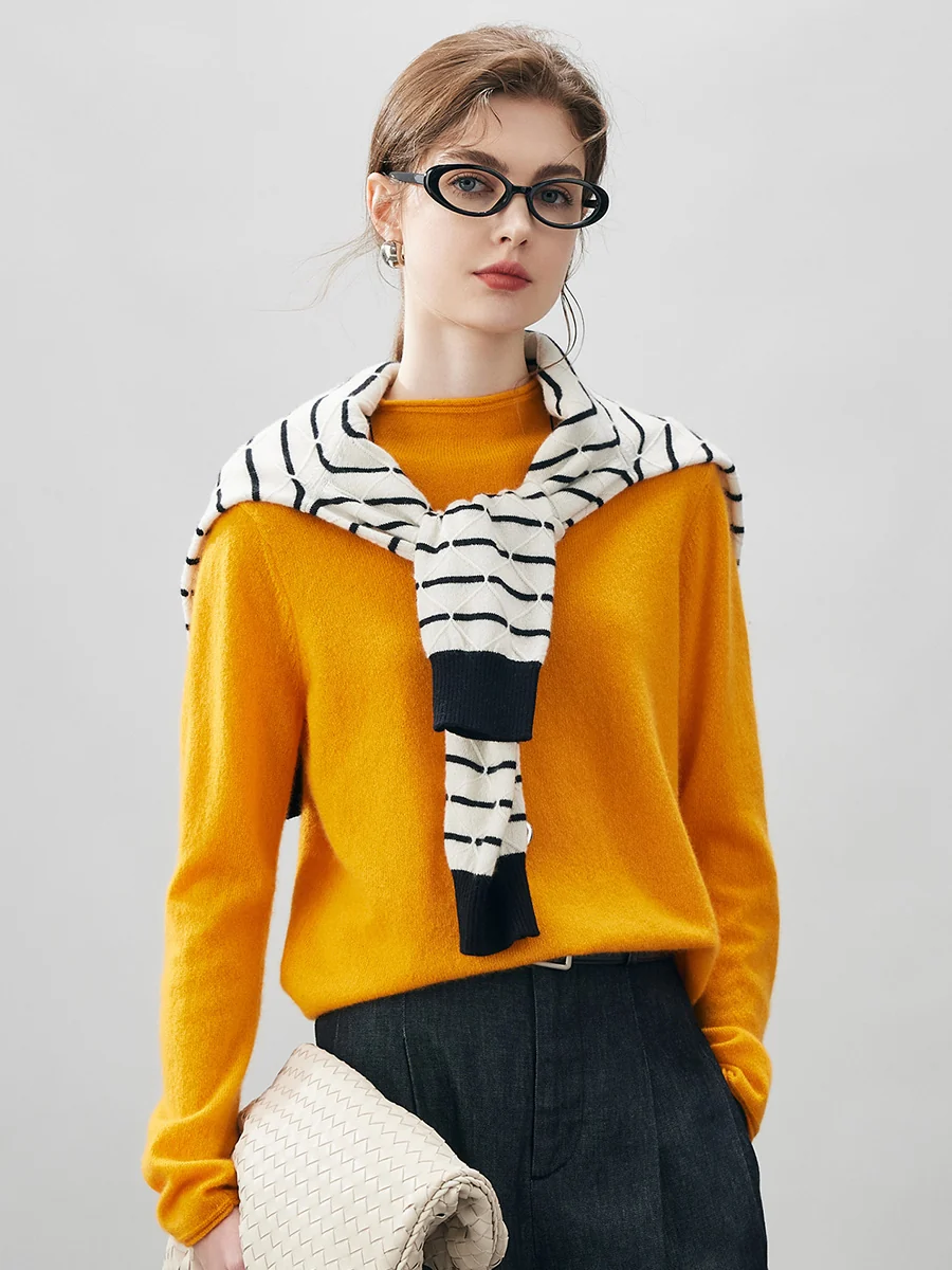 100% Cashmere Women's Round Neck Knit sweater - Image 4