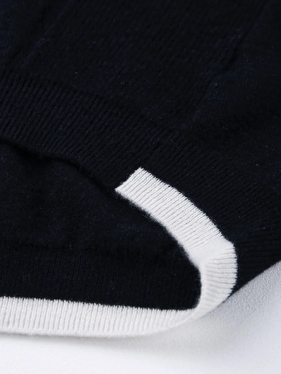 100% Cashmere Women's Sailor Collar Sweater - Image 10
