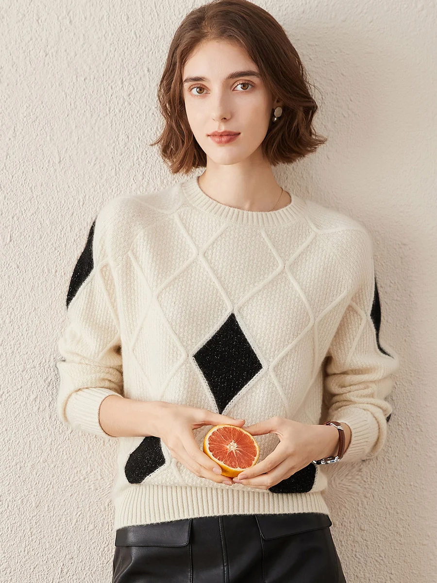 100% Cashmere Women's Sweater with Gold&Silver Threads - Image 19