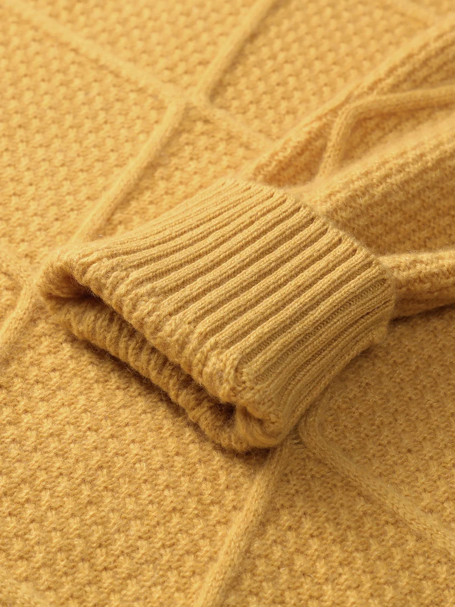 100% Cashmere Women's Sweater with Gold&Silver Threads - Image 5