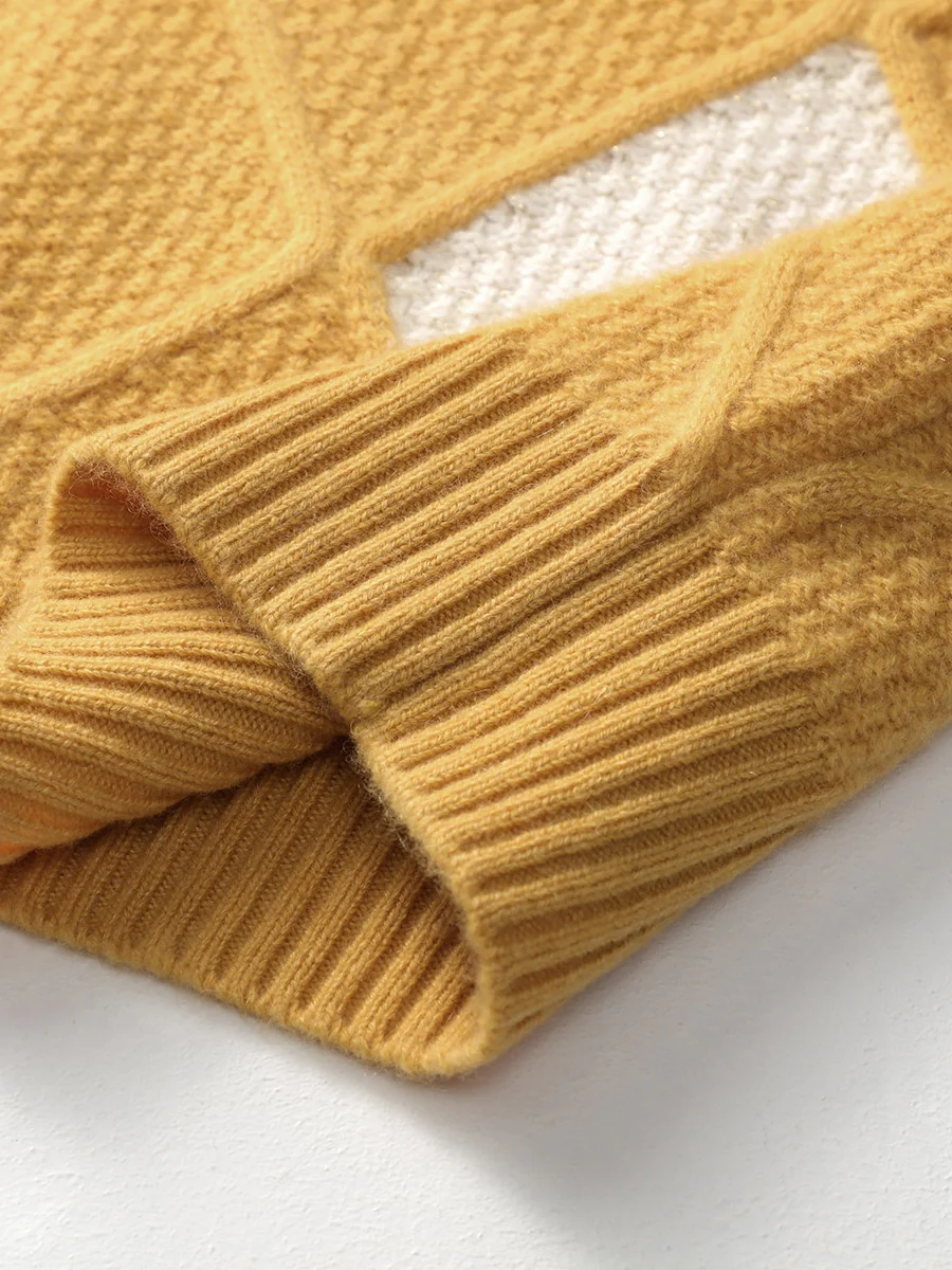 100% Cashmere Women's Sweater with Gold&Silver Threads - Image 6