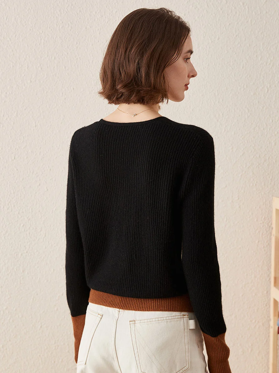 100% Cashmere Women's V-Neck Color Block Faux Sweater - Image 3