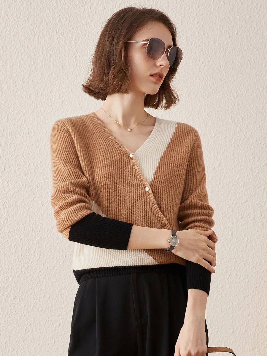100% Cashmere Women's V-Neck Color Block Faux Sweater - Image 5