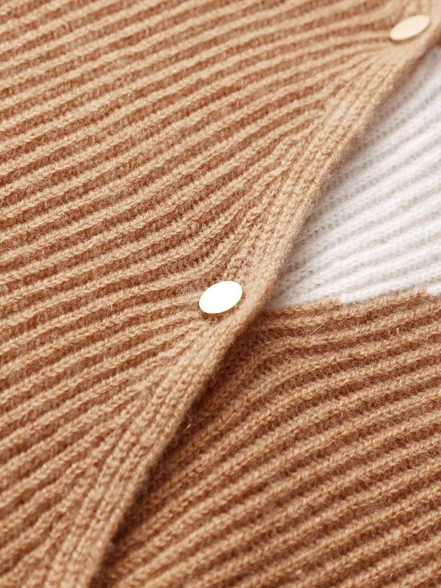 100% Cashmere Women's V-Neck Color Block Faux Sweater - Image 9