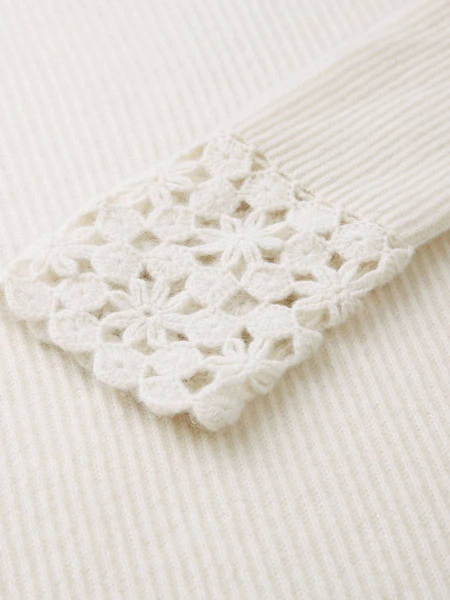 100% Cashmere Women's V-Neck Loose Knit Sweater - Image 4