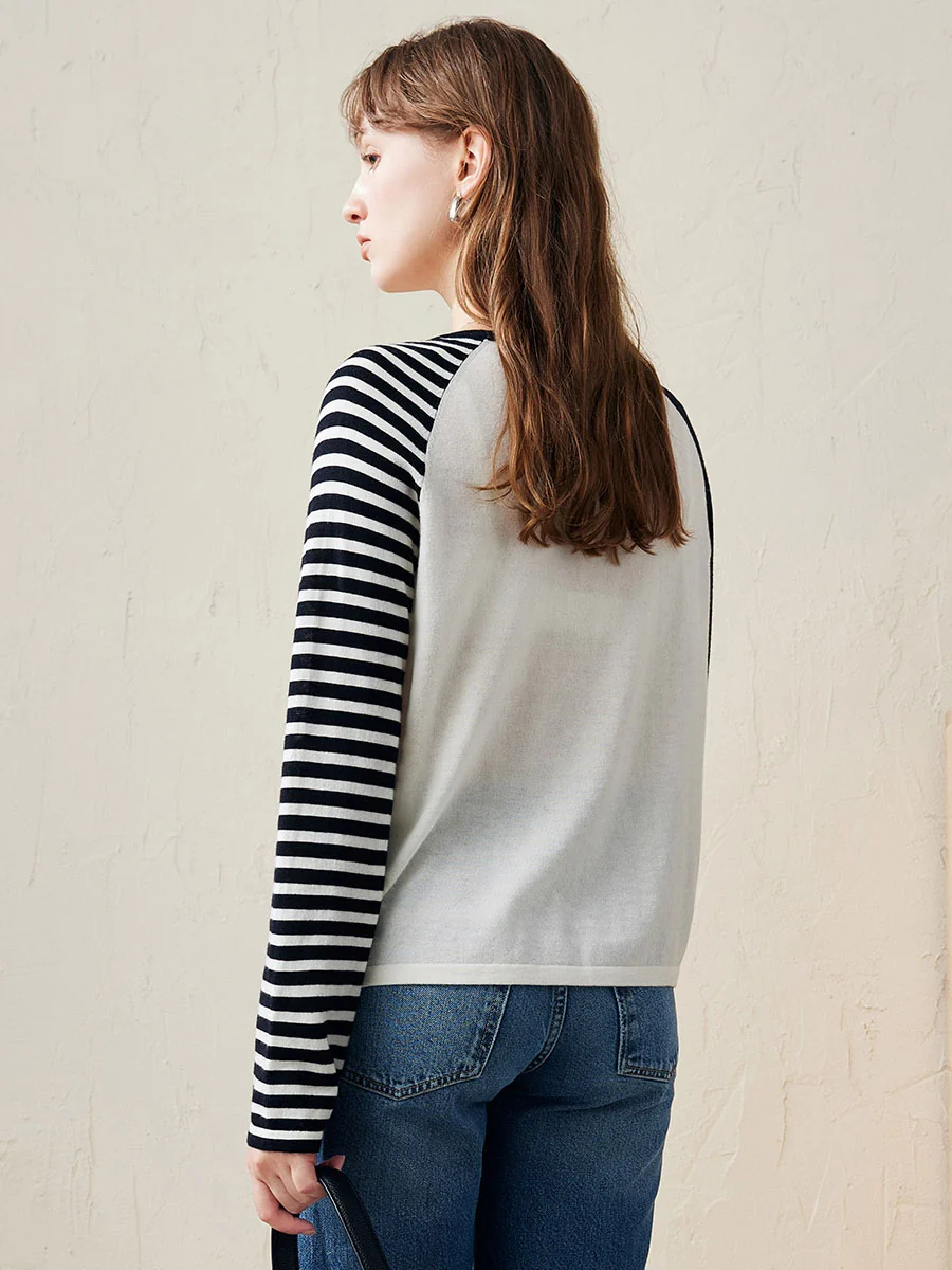 100% Wool Women's Striped Sleeve Contrast Knit Worsted Sweater - Image 8